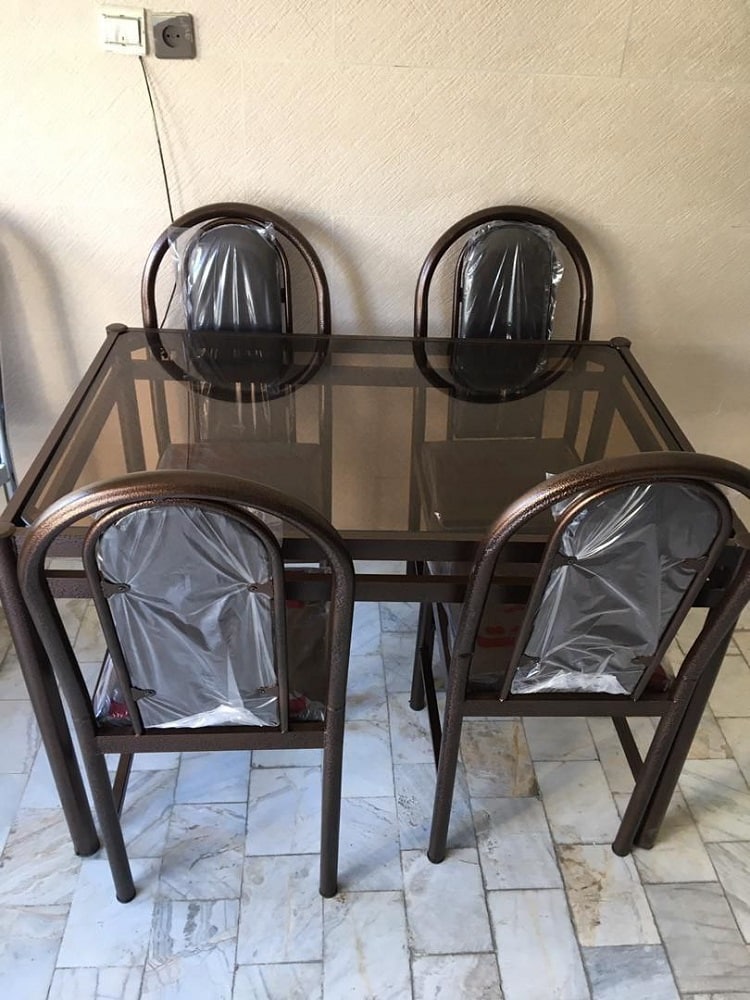میز و صندلی رستورانی شرکتی قهوه ای رنگ کوره ای (میز و صندلی غذاخوری شرکتی)